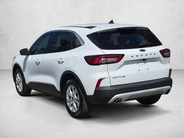 Used 2024 Ford Escape Active w/ Tech Pack #2 FWD image 8