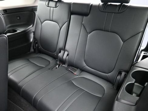 Used 2023 Honda Pilot Elite image 19