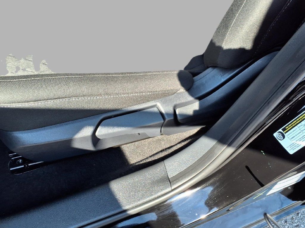 Used 2026 Nissan Sentra SV w/ Floor Mat Package FWD image 21