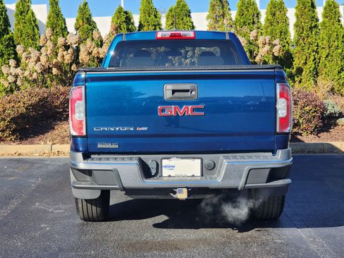 Used 2020 GMC Canyon W/T w/ Convenience Package image 8