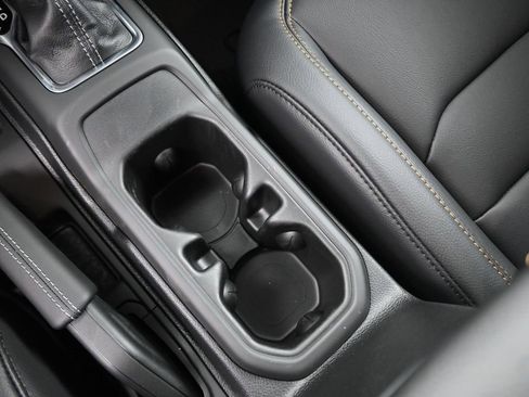 New 2025 Jeep Gladiator Sport image 19