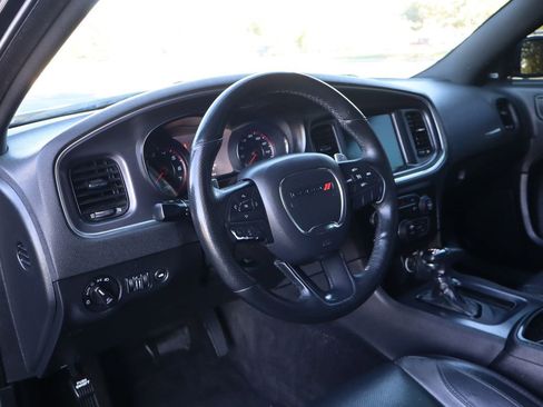 Used 2016 Dodge Charger R/T w/ Plus Group RWD image 15