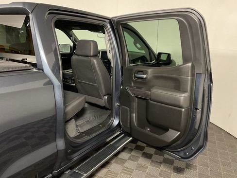 Used 2022 Chevrolet Silverado 1500 LTZ AWD/4WD image 33