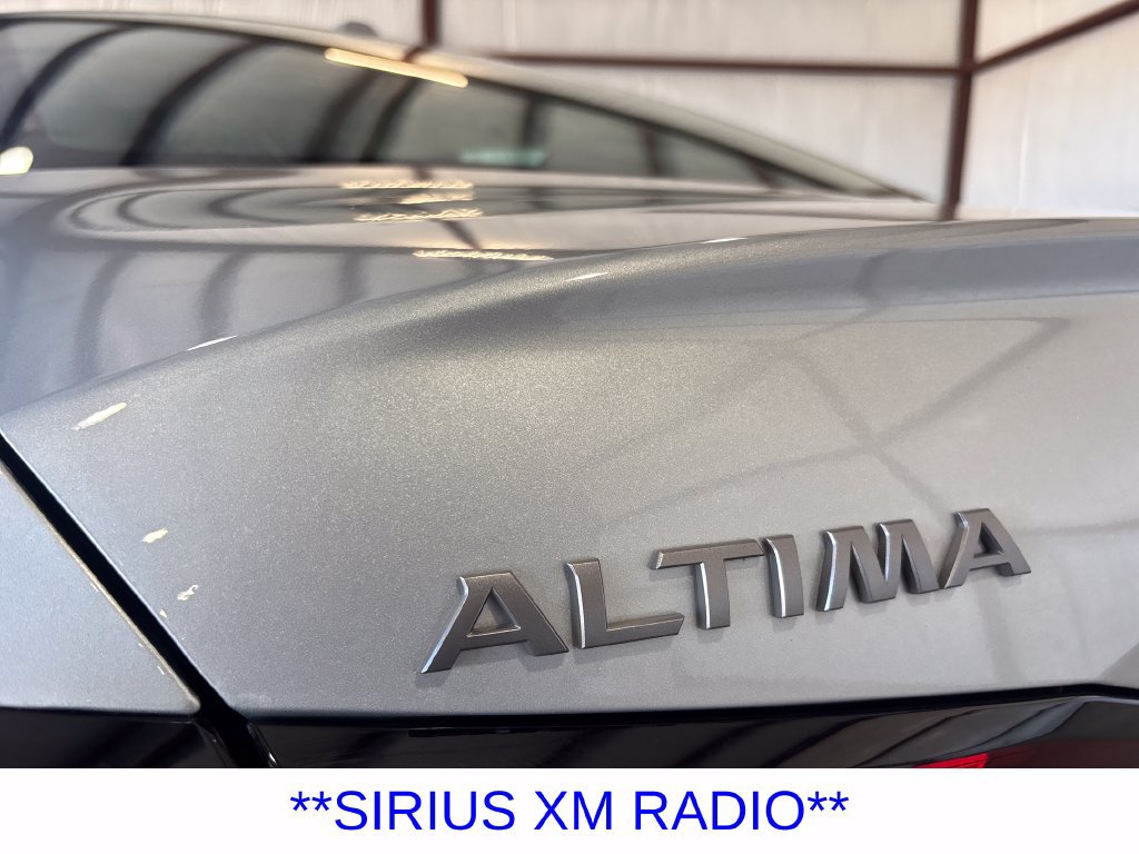 Used 2025 Nissan Altima 2.5 SV FWD image 10