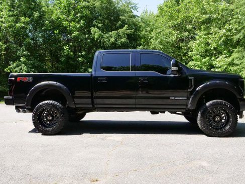 Used 2018 Ford F250 Lariat w/ Lariat Ultimate Package AWD/4WD image 33