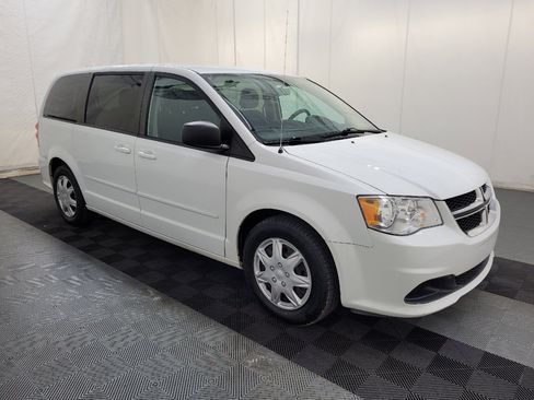 Used 2016 Dodge Grand Caravan SE w/ Quick Order Package 29E SE FWD image 11