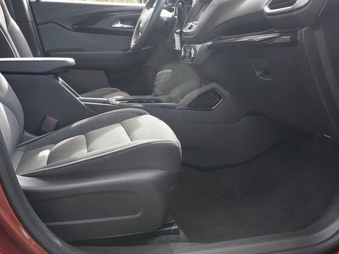Used 2021 Chevrolet TrailBlazer LS FWD image 18