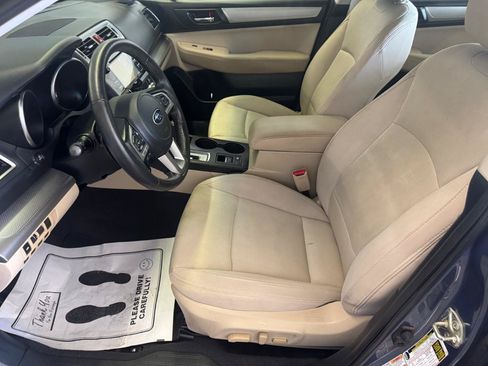 Used 2017 Subaru Legacy 2.5i Premium AWD/4WD image 5
