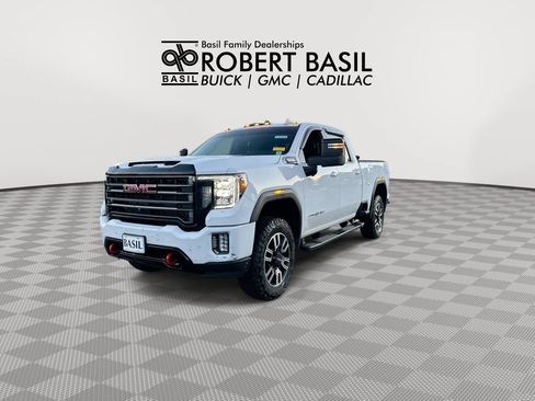 Used 2021 GMC Sierra 2500 AT4 w/ AT4 Premium Plus Package AWD/4WD image 4