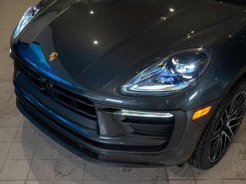 New 2026 Porsche Macan image 13
