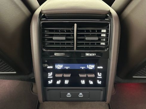 New 2026 Porsche Cayenne Turbo AWD/4WD image 43
