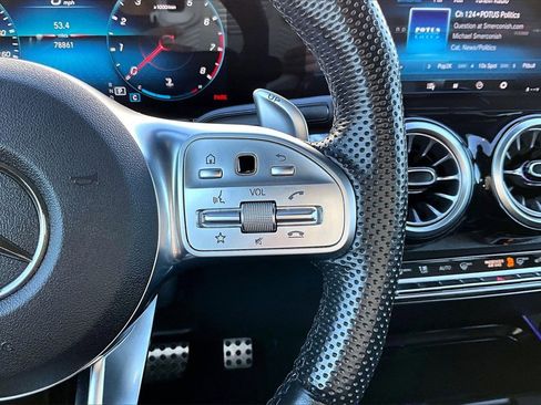 Used 2022 Mercedes-Benz GLB 35 AMG 4MATIC image 27