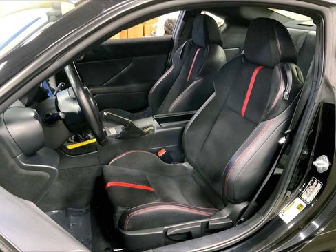 Used 2022 Subaru BRZ Limited image 9