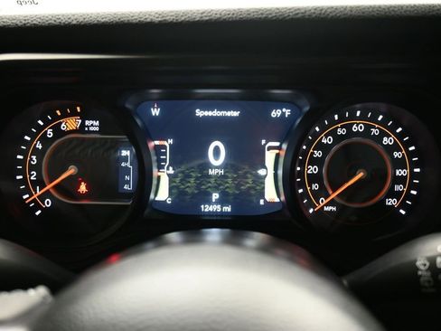 Used 2025 Jeep Wrangler Unlimited Sport AWD/4WD image 21