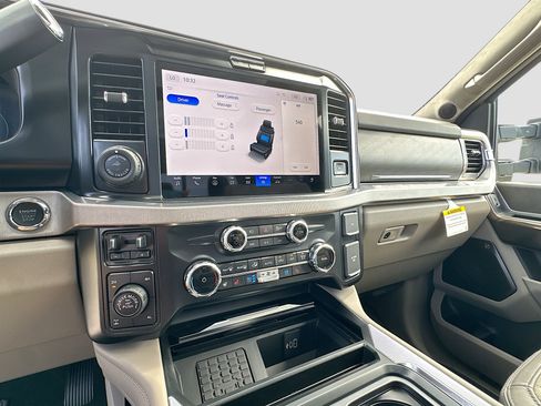 New 2026 Ford F250 Platinum w/ Platinum Plus Package AWD/4WD image 26