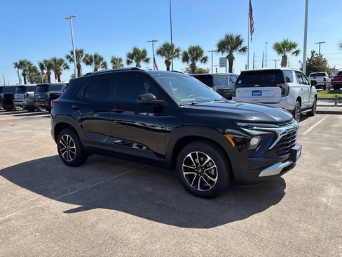 New 2026 Chevrolet TrailBlazer LT w/ Driver Confidence Package FWD image 7