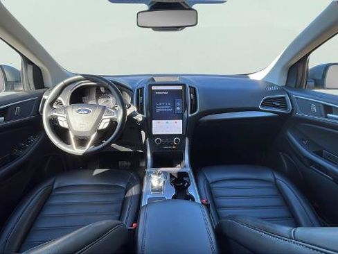 Certified 2024 Ford Edge SEL w/ Convenience Package AWD/4WD image 9