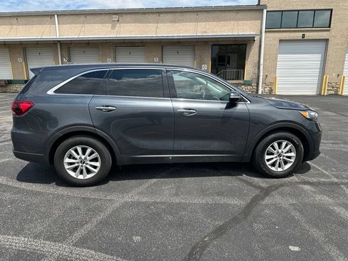Used 2020 Kia Sorento FWD V6 image 5