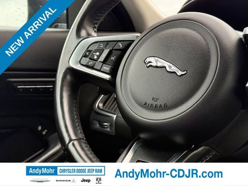 Used 2020 Jaguar E-PACE SE AWD/4WD image 18