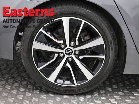 Used 2023 Nissan Maxima SV w/ Floor Mat Group FWD image 31
