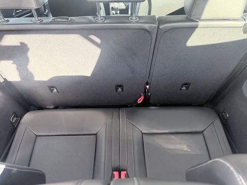 Used 2019 Volkswagen Atlas SE image 18