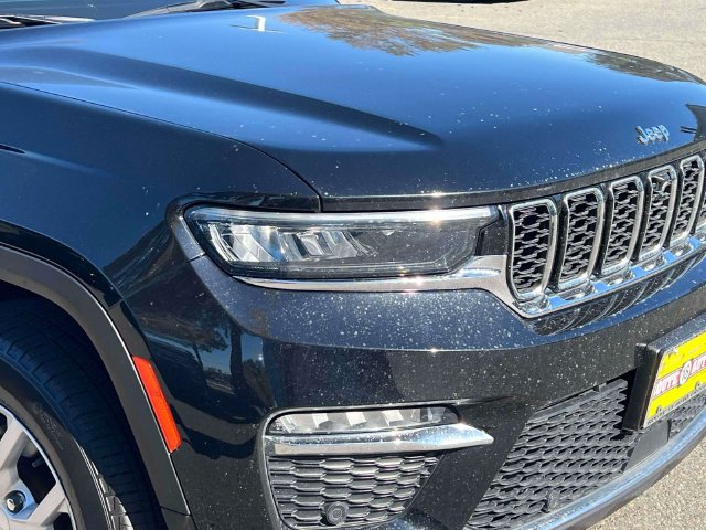 Used 2023 Jeep Grand Cherokee Limited w/ Luxury Tech Group II AWD/4WD image 8