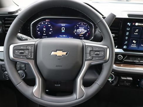 New 2026 Chevrolet Silverado 2500 LT w/ Z71 Chrome Sport Edition AWD/4WD image 7
