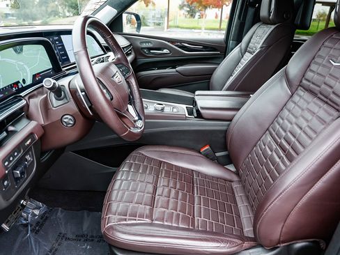 Used 2023 Cadillac Escalade V image 21