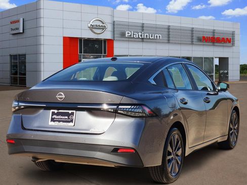 New 2026 Nissan Sentra SL image 4