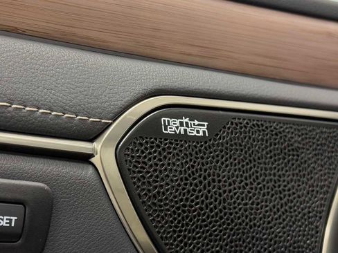 Used 2025 Lexus ES 350 Ultra Luxury image 11