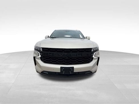 Used 2023 Chevrolet Suburban RST w/ Luxury Package image 3