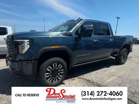 New 2026 GMC Sierra 2500 Denali Ultimate AWD/4WD image 4