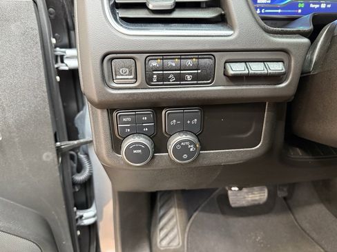 Used 2023 Chevrolet Tahoe High Country image 24