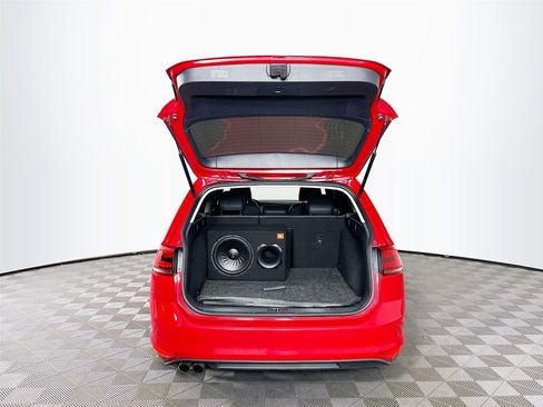 Used 2016 Volkswagen Golf Limited Edition image 28