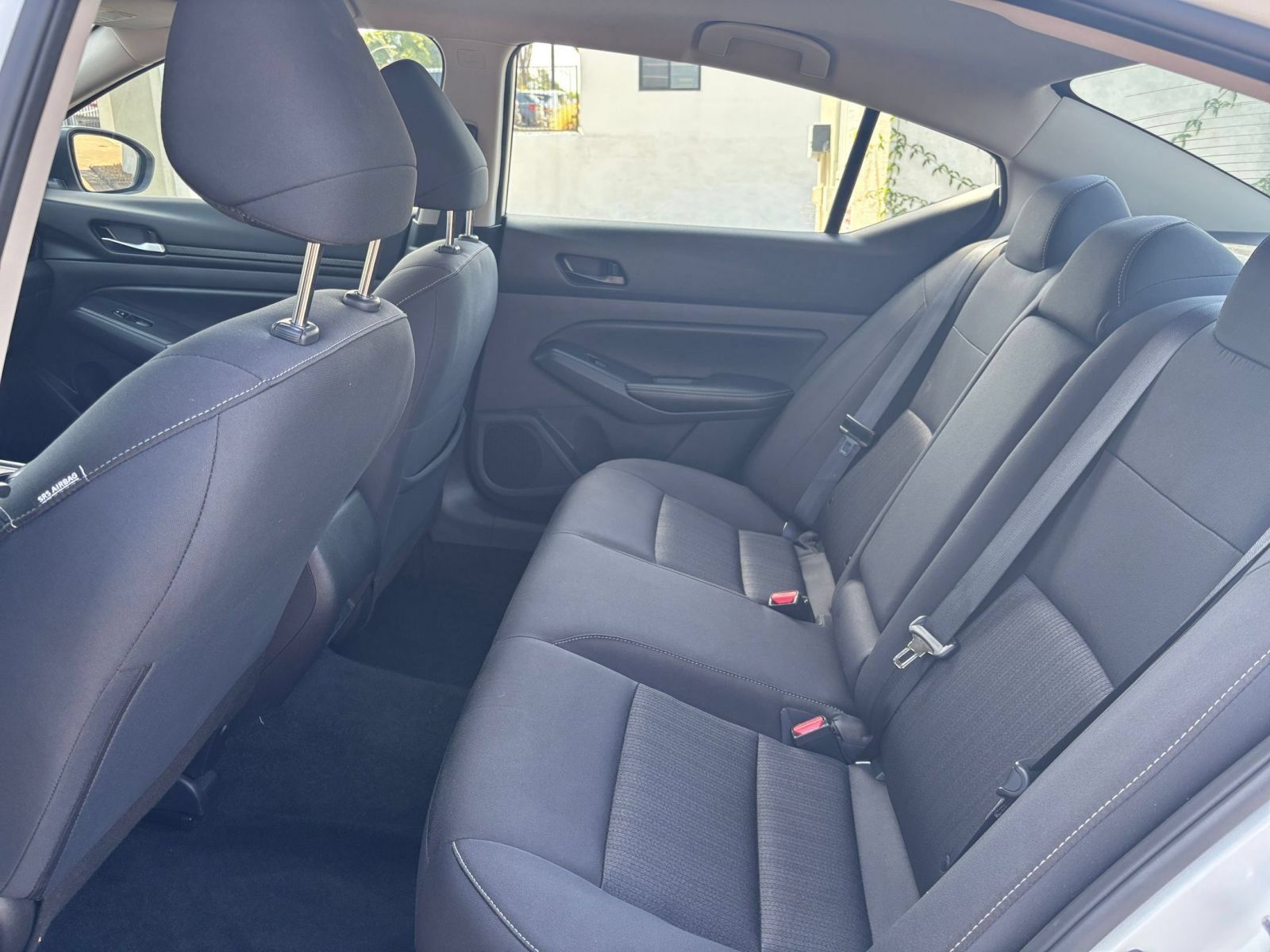 Used 2025 Nissan Altima 2.5 SV FWD image 25