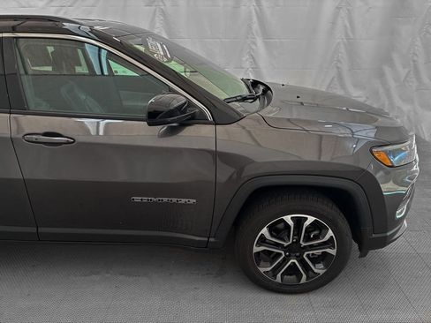 Used 2023 Jeep Compass Limited image 9