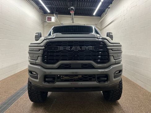 Used 2026 RAM 2500 Laramie AWD/4WD image 6