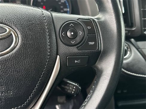 Used 2017 Toyota RAV4 XLE image 24