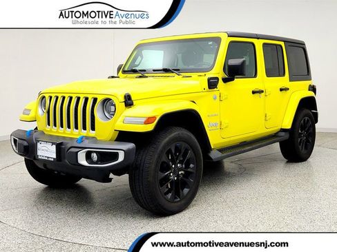 Used 2023 Jeep Wrangler Unlimited Sahara w/ Cold Weather Group AWD/4WD image 1