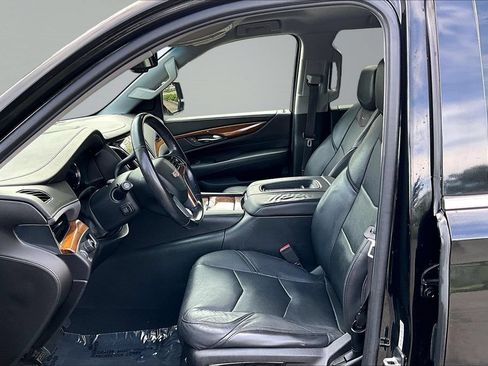 Used 2016 Cadillac Escalade ESV 2WD image 10