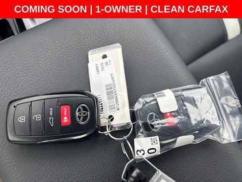 Used 2026 Toyota Camry SE FWD image 28