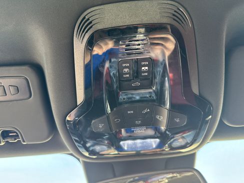 Used 2024 Alfa Romeo Giulia Veloce image 29