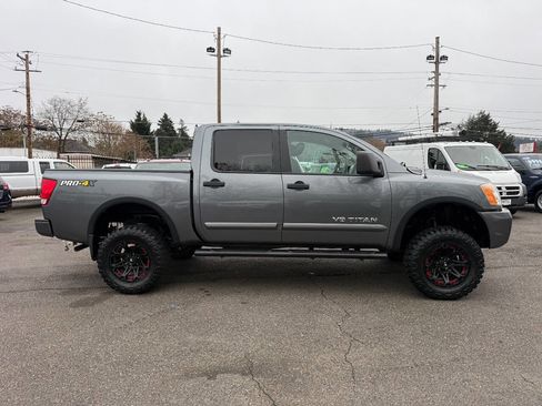 Used 2013 Nissan Titan PRO-4X image 11
