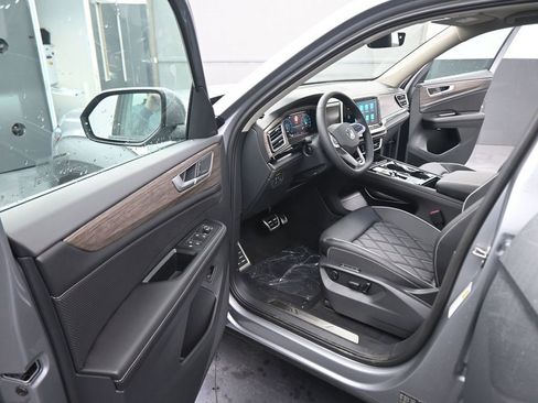 New 2026 Volkswagen Atlas SEL Premium R-Line image 38