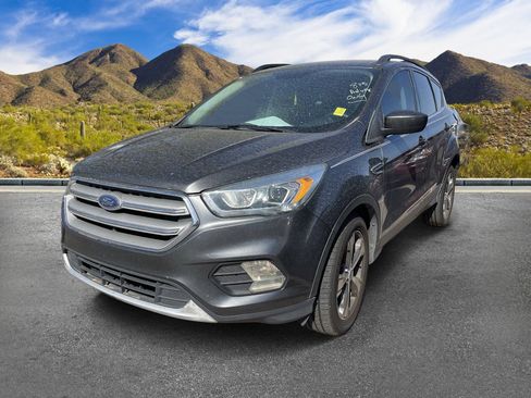 Used 2017 Ford Escape SE w/ SE Leather Comfort Package FWD image 13