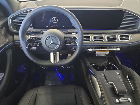 New 2026 Mercedes-Benz GLS 450 4MATIC image 17