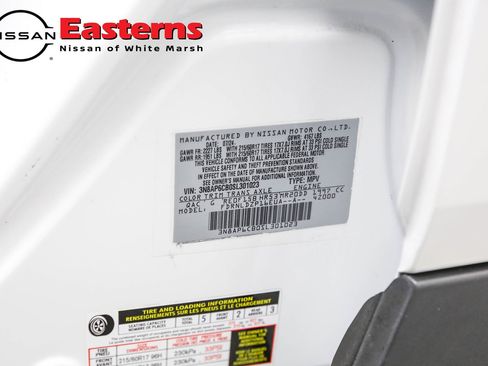 Used 2025 Nissan Kicks SV image 32