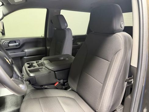 Used 2022 Chevrolet Silverado 2500 Custom w/ Custom Convenience Package image 16