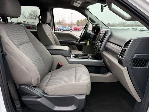 Used 2022 Ford F250 XLT w/ XLT Premium Package image 11