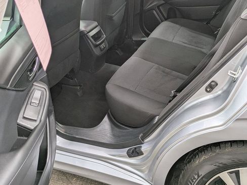 Used 2021 Subaru Legacy Premium image 16